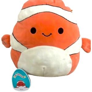clownfish squishmallow